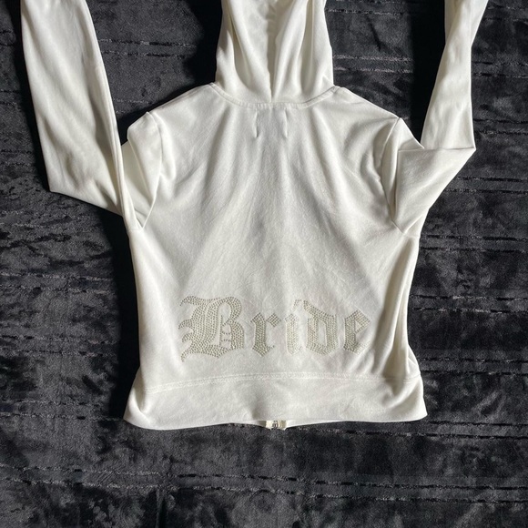 Size s sweater - Picture 3 of 3